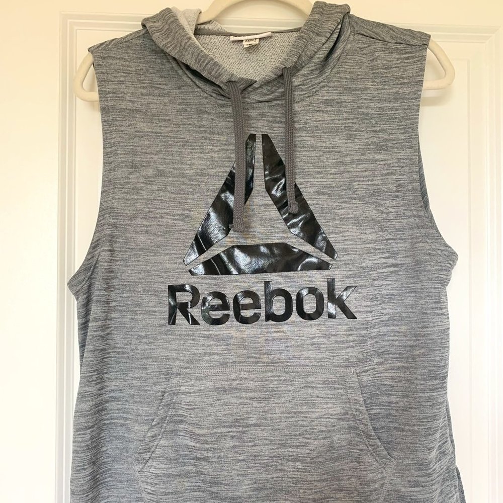 Reebok sleeveless hoodie in size medium, grey